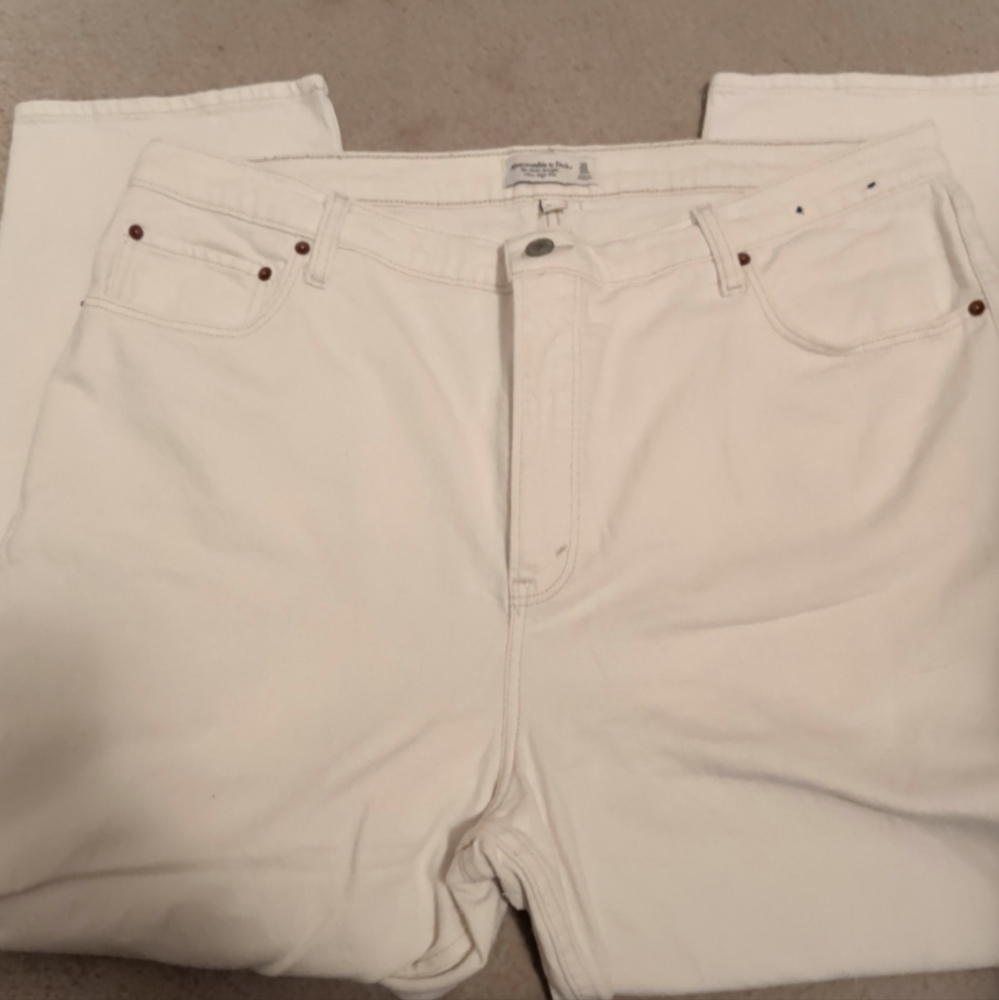 Abercrombie & Fitch Curve Love Jeans